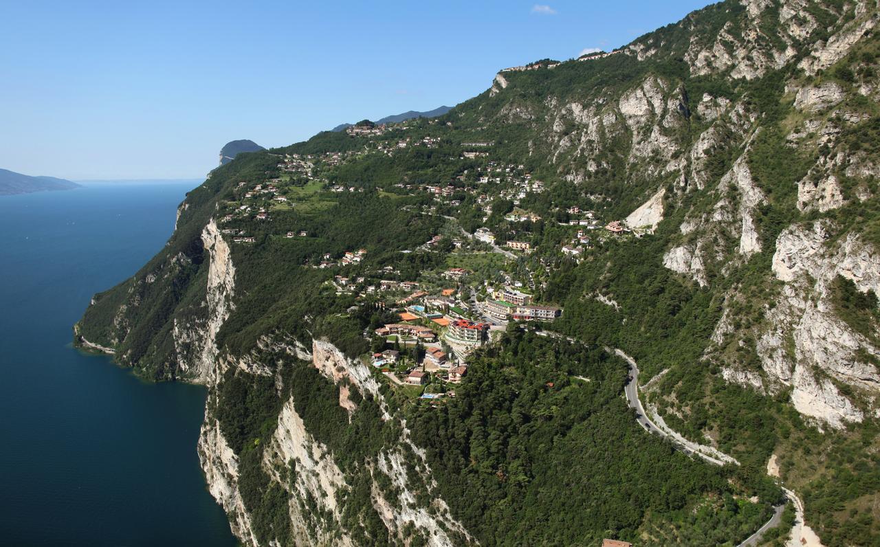 Village Bazzanega - Montagnoli Group Tremosine Εξωτερικό φωτογραφία